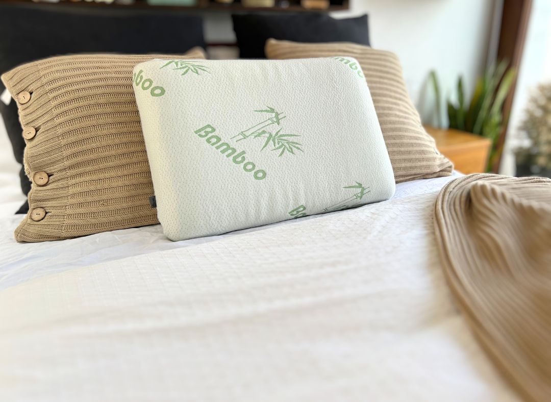 Almohada E-6051 de memory foam con gel refrescante, vista del empaque