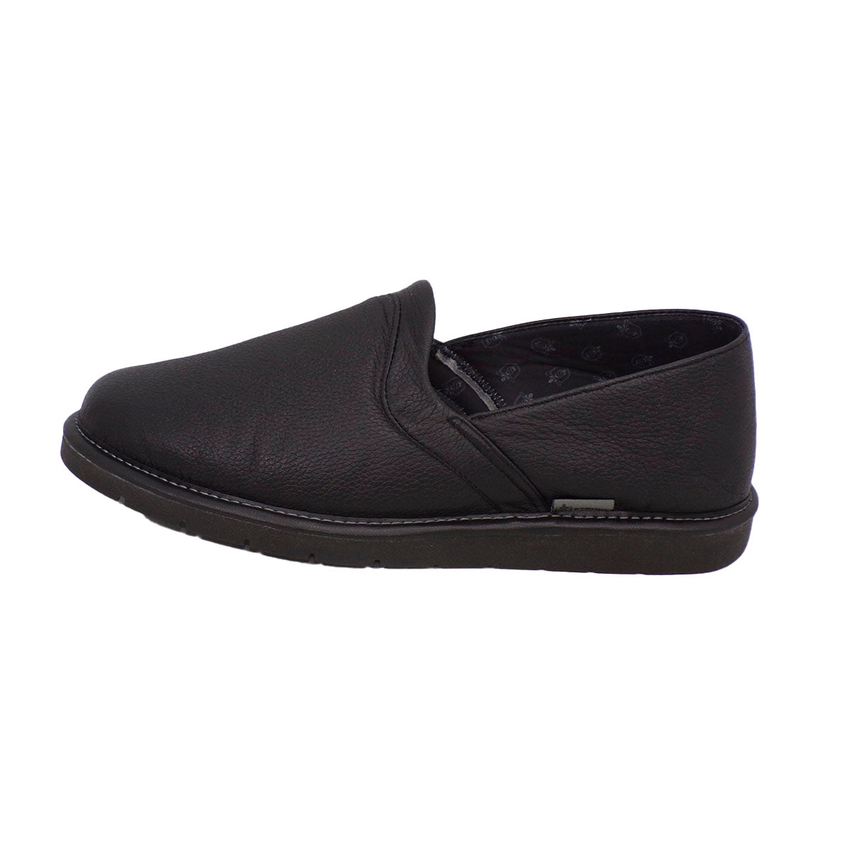 Pantuflas E-1817 de piel de borrego para hombre, vista de tres cuartos